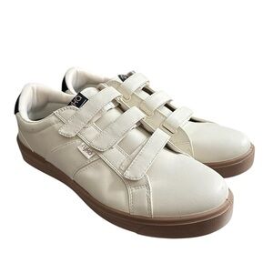 Ryka Womens Viv Classic 2 Sneaker Cream. Hook and Latch Closure. Size 12 Wide